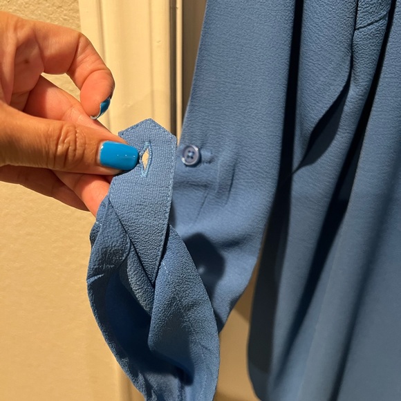 Sioni Blue Bell Sleeve Relaxed Blouse - Picture 3 of 5